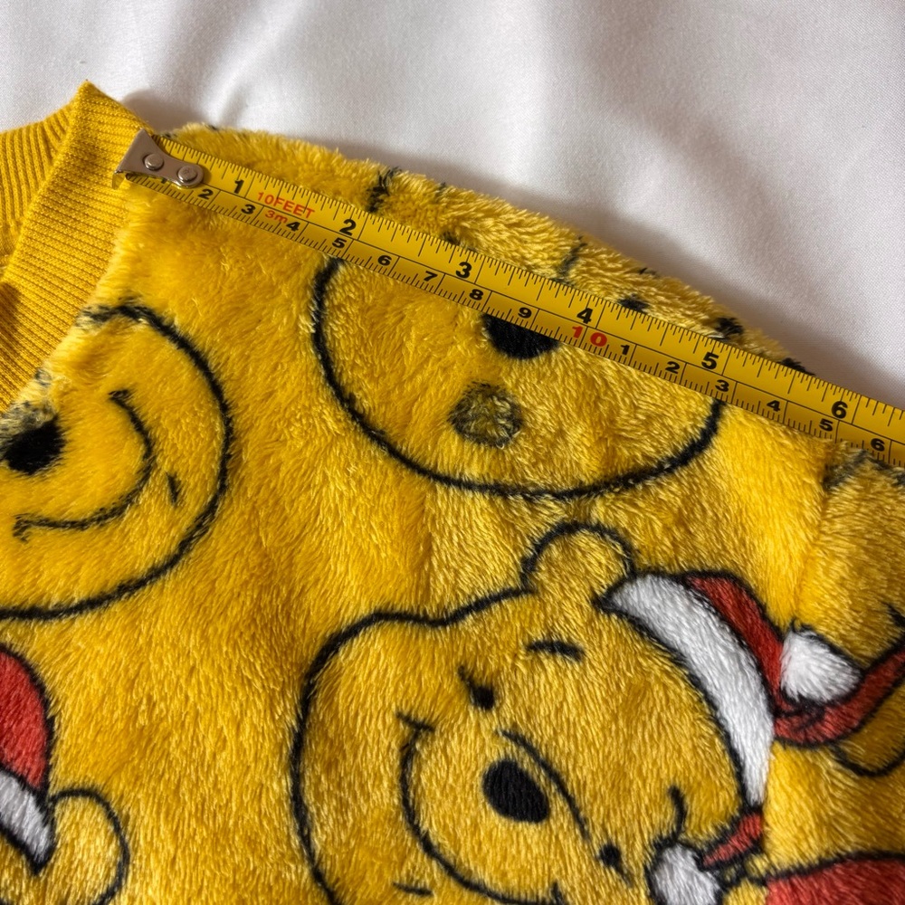Disney Pooh Bear Crewneck Christmas Pullover Fleece Sweatshirt Yellow Sz Large - Picture 13 of 13